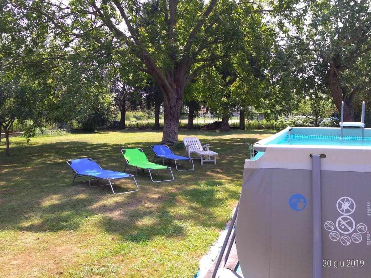 Bed and Breakfast Beb Infamiglia Cascinette Exterior foto
