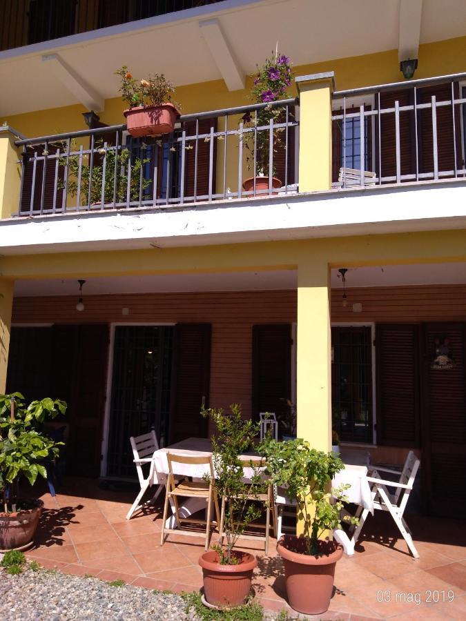 Bed and Breakfast Beb Infamiglia Cascinette Exterior foto